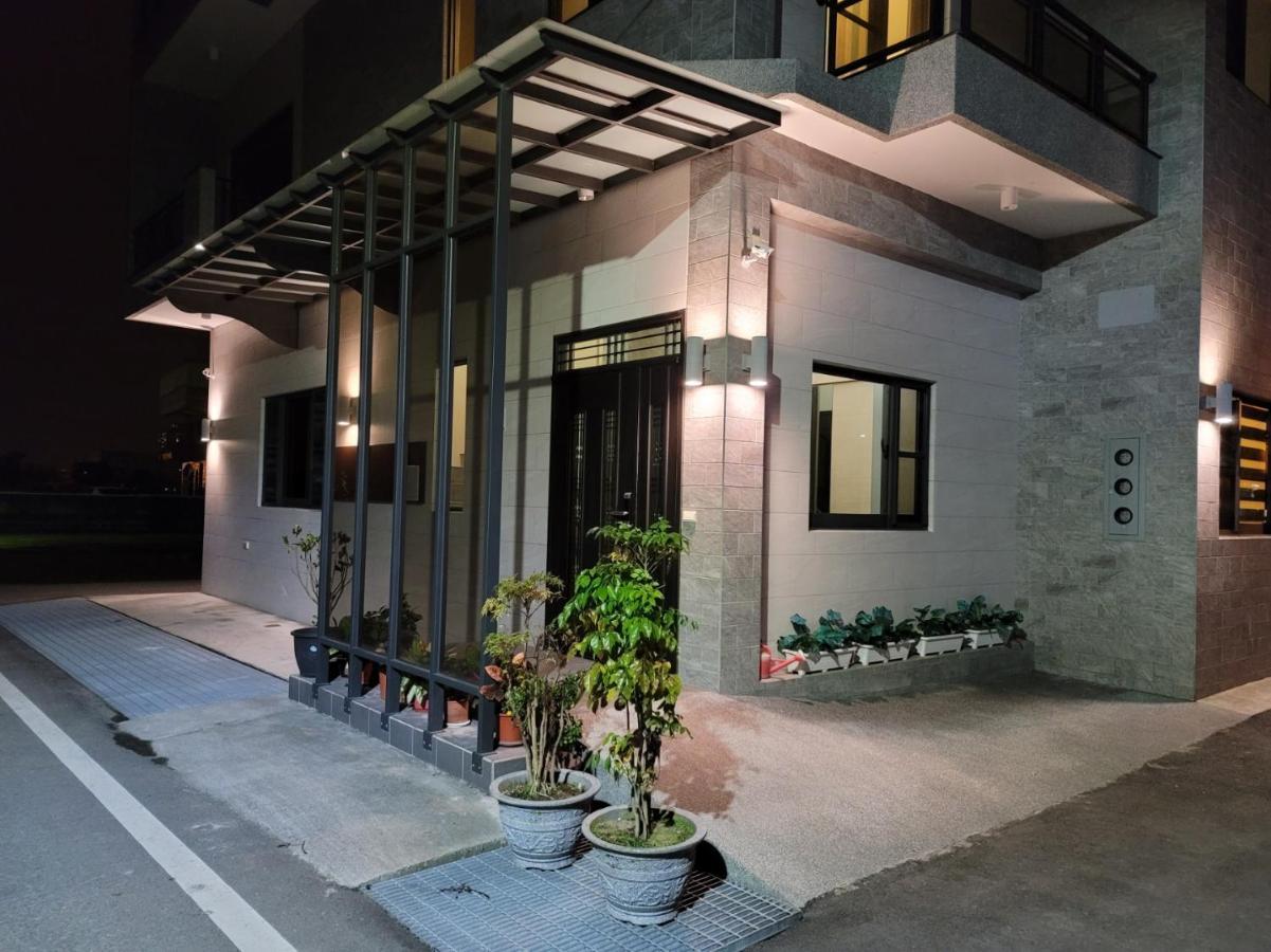 渡小夜電梯民宿 Yilannight B&B Wujie Exterior photo