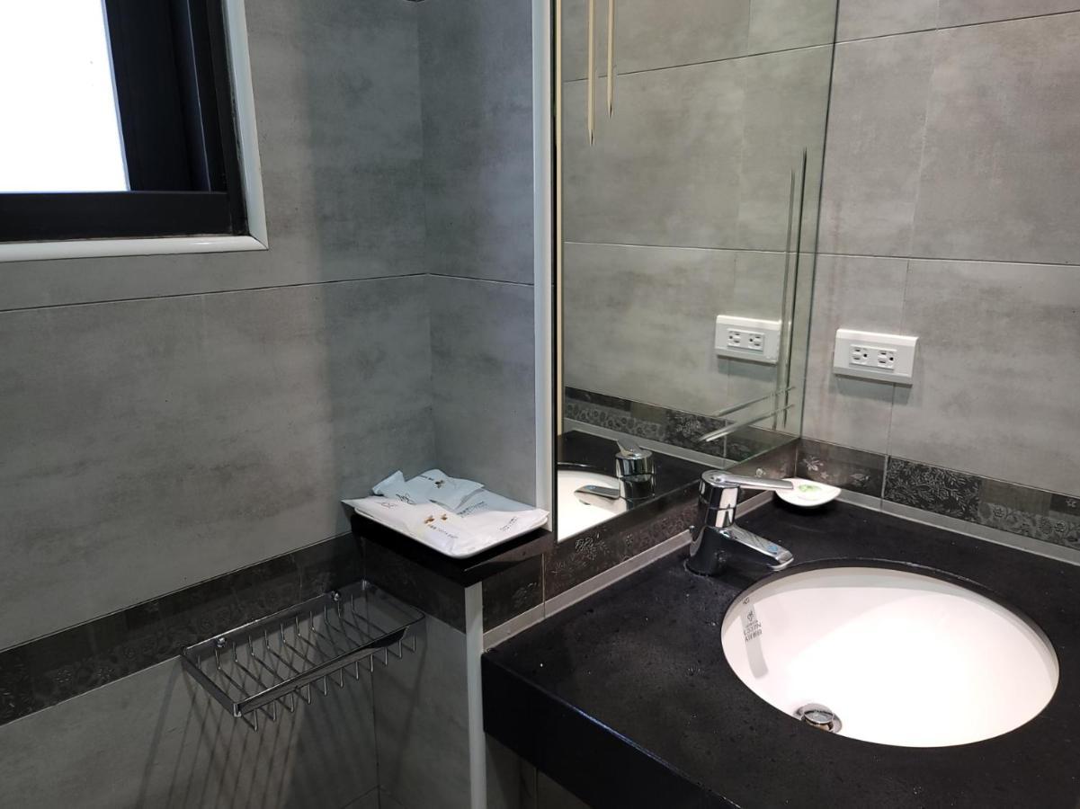 渡小夜電梯民宿 Yilannight B&B Wujie Exterior photo